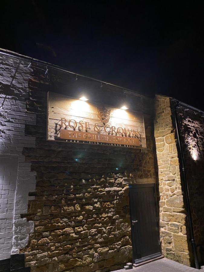 Готель The Rose And Crown Лестер Екстер'єр фото